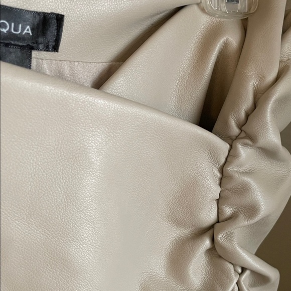 Aqua Beige Mini Skirt - Picture 6 of 6